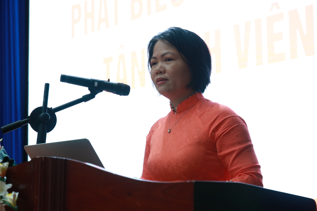 TS. Nguyễn Thị Hảo - Trưởng khoa Khoa học liên ngành phát biểu