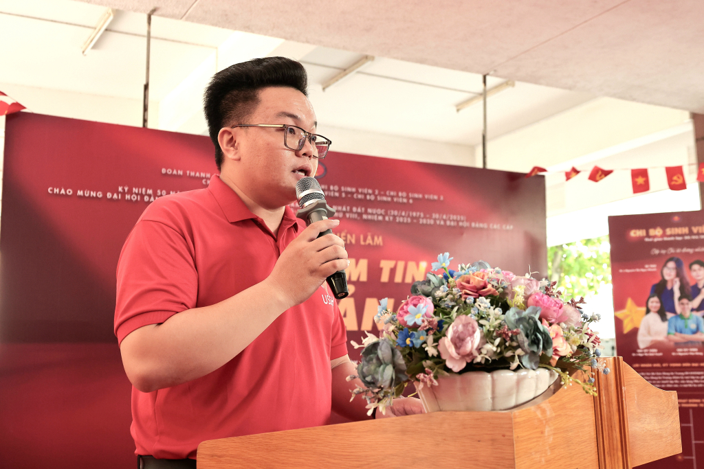Đ/c Lê Công Bắc bày tỏ niềm tự hào và niềm tin vào khát vọng cống hiến của Đảng viên trẻ trong thời kỳ mới - Ảnh: THANH HẢI